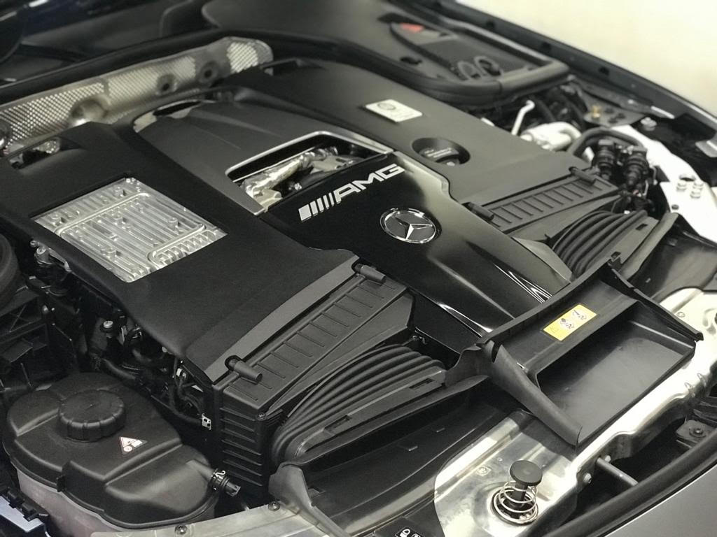 Mercedes e63 Engine Bay